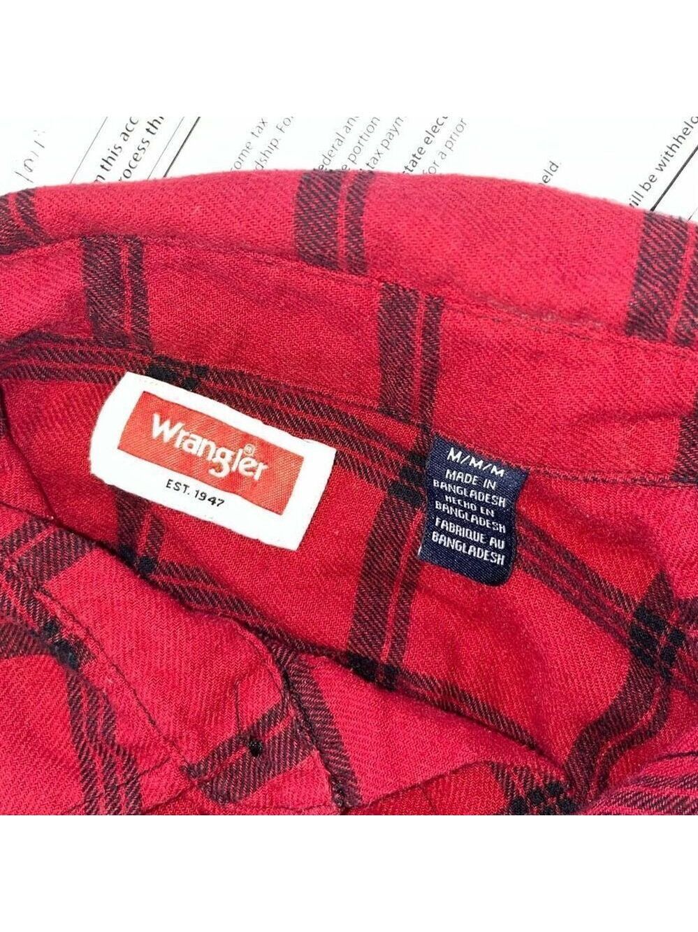 Red Plaid! Wrangler red plaid shirt sz med long sleeve - Picture 10 of 16